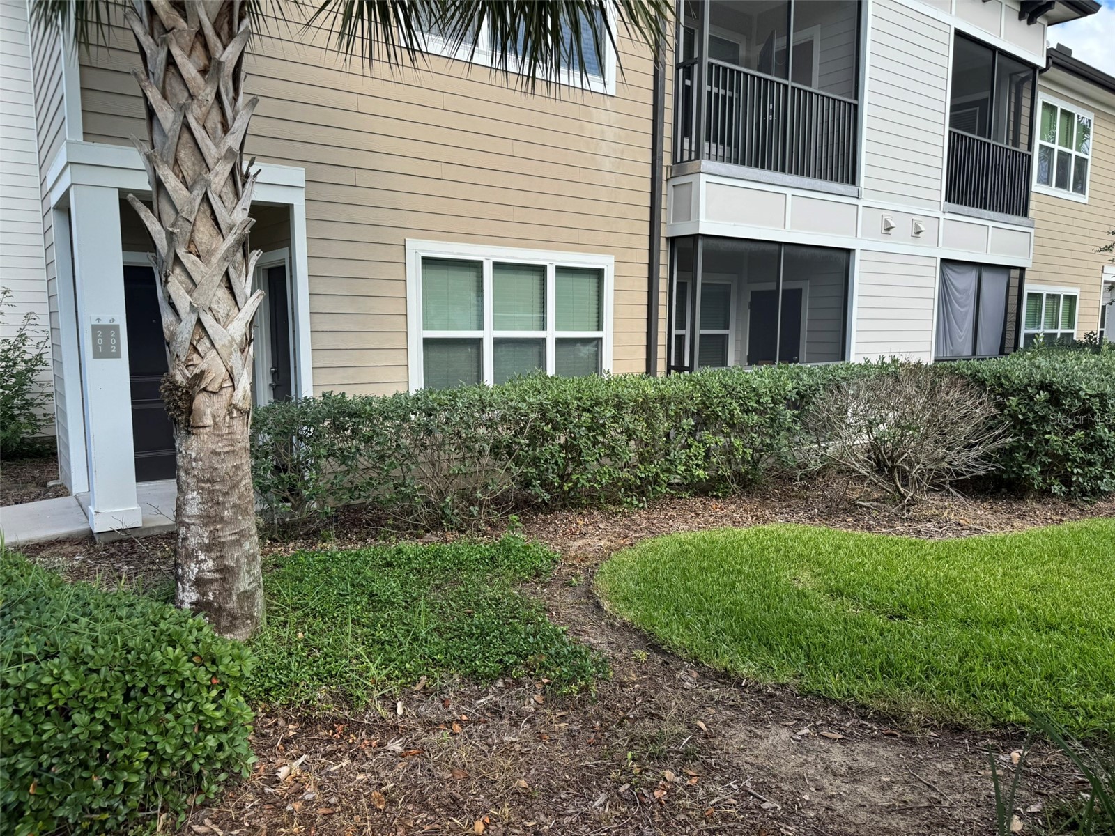 2420 Ann Rou Road #201 Tavares FL 32778 O6409851 image1