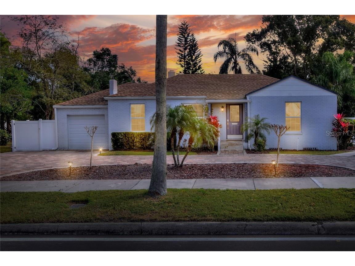 2420 Cleveland Heights Boulevard Lakeland FL 33803 - LAKE HOLLINGSWORTH L4942024 image1