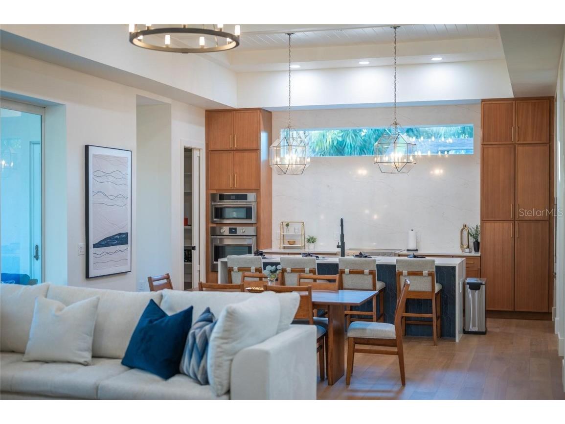 2420 Floyd Street Sarasota FL 34239 A4672642 image34