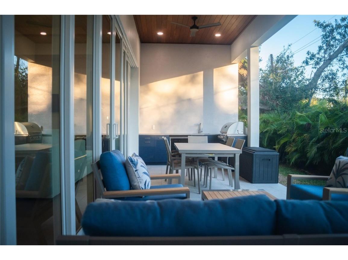 2420 Floyd Street Sarasota FL 34239 A4672642 image60