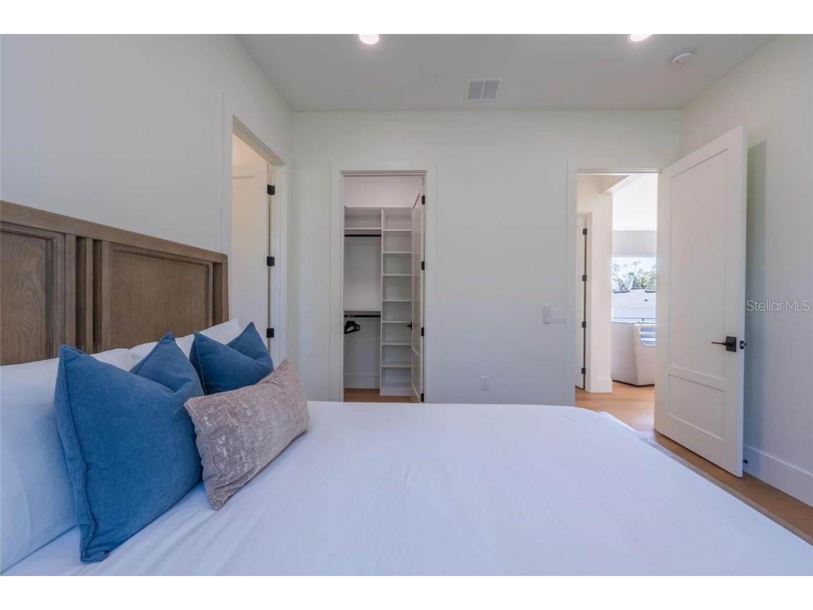 2420 Floyd Street Sarasota FL 34239 A4672642 image76