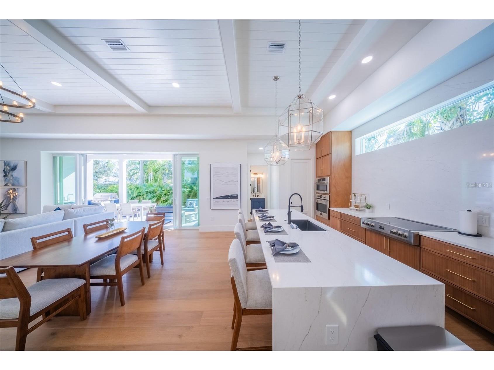 2420 Floyd Street Sarasota FL 34239 A4681867 image29