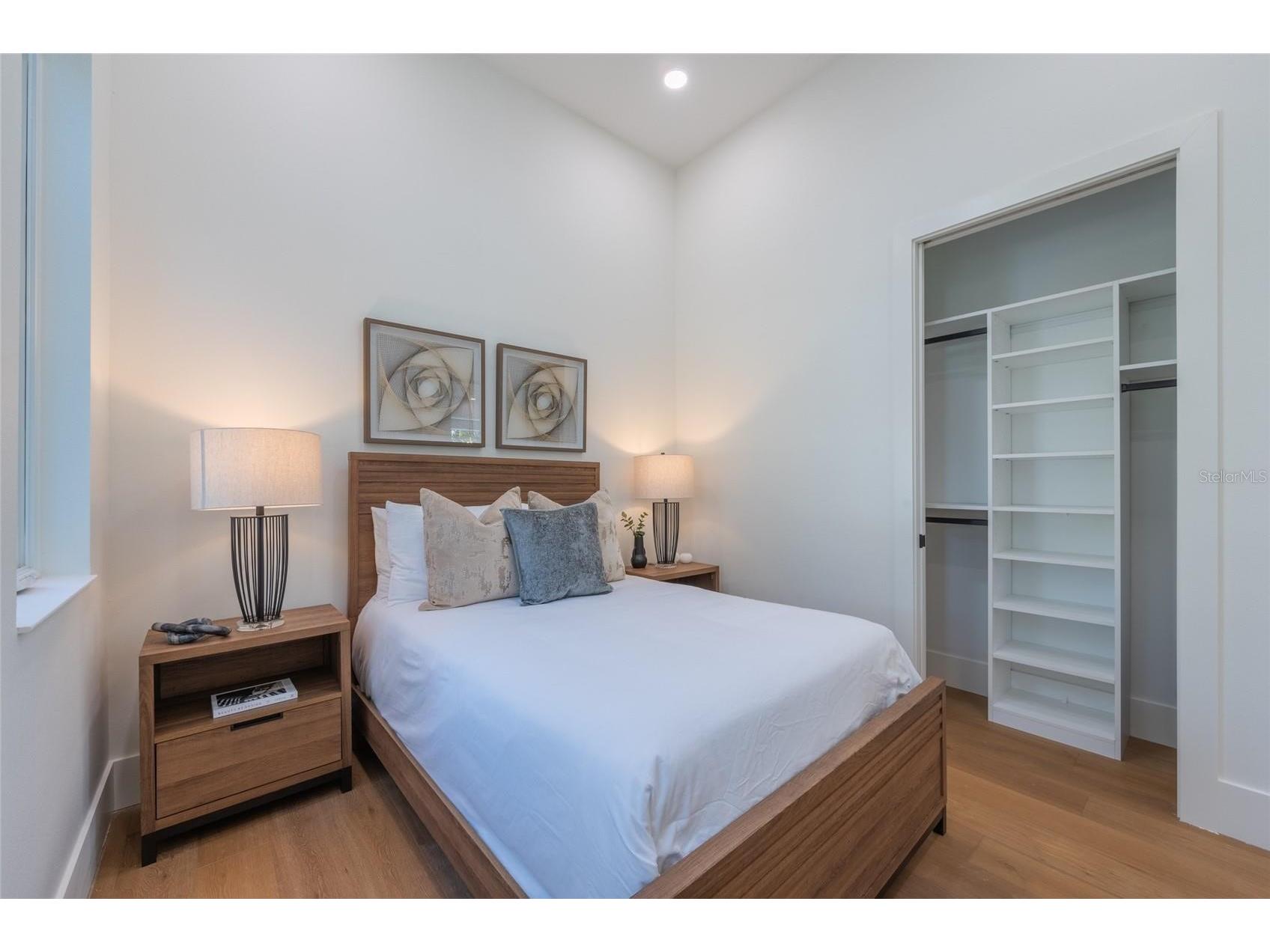 2420 Floyd Street Sarasota FL 34239 A4681867 image45