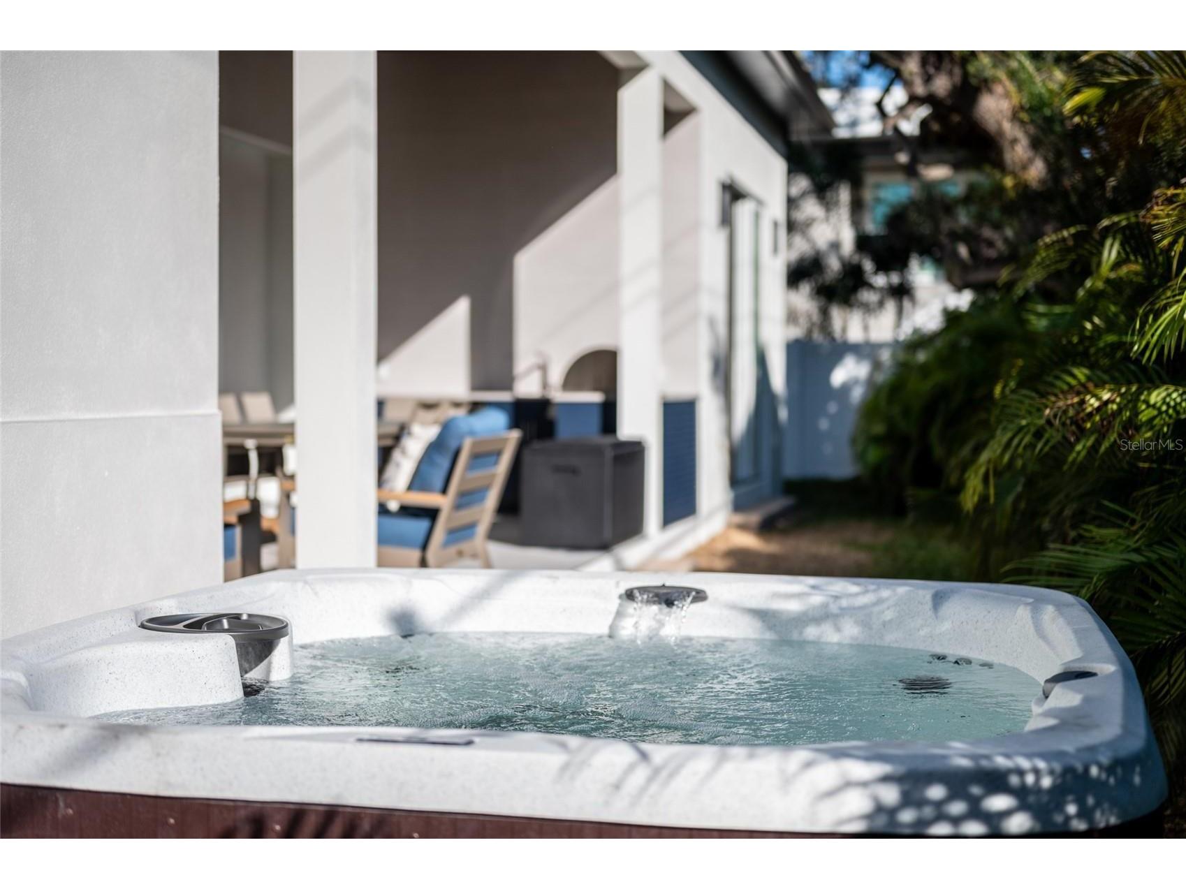 2420 Floyd Street Sarasota FL 34239 A4681867 image55