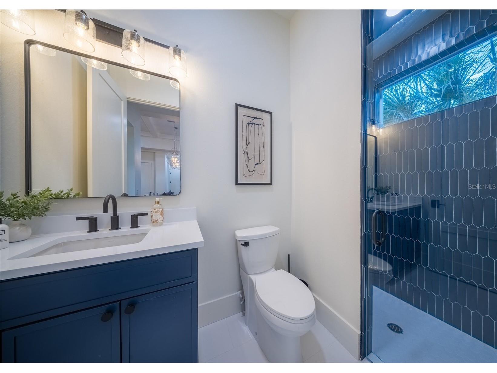 2420 Floyd Street Sarasota FL 34239 A4681867 image64