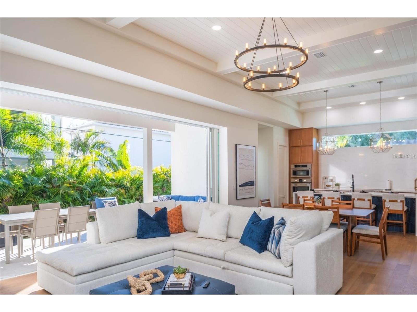 2420 Floyd Street Sarasota FL 34239 A4696046 image10