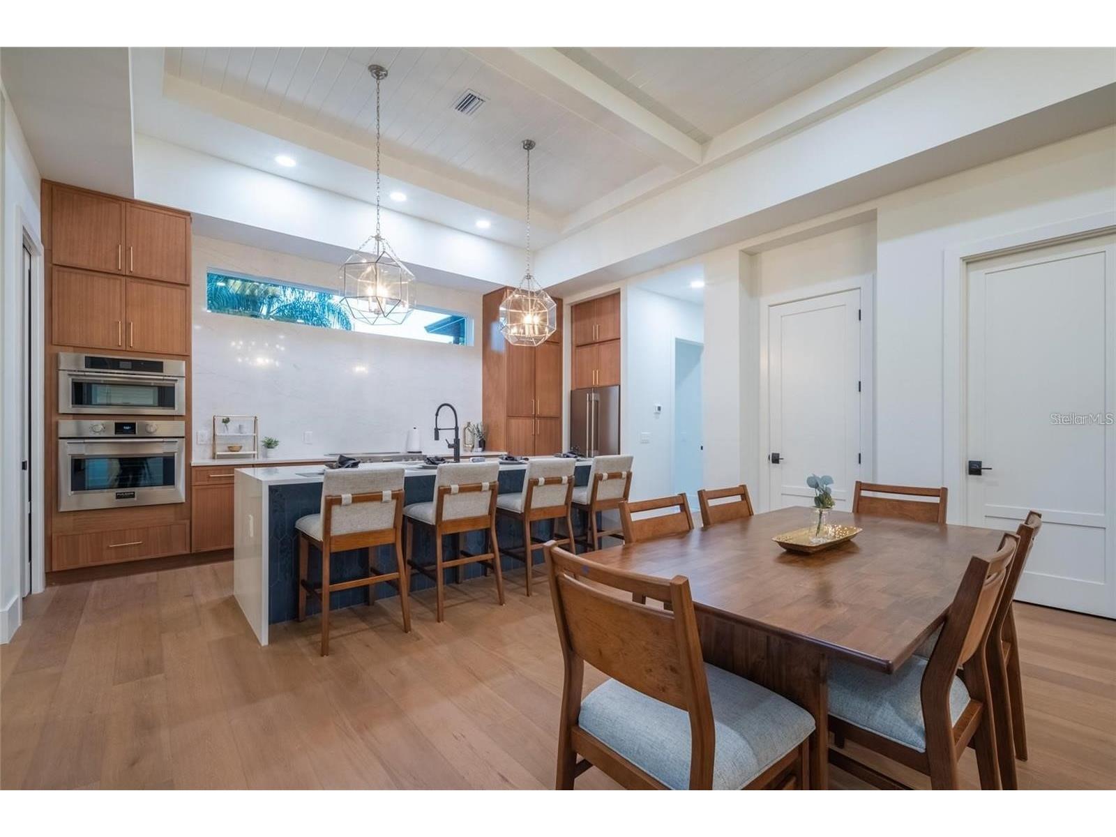 2420 Floyd Street Sarasota FL 34239 A4696046 image16