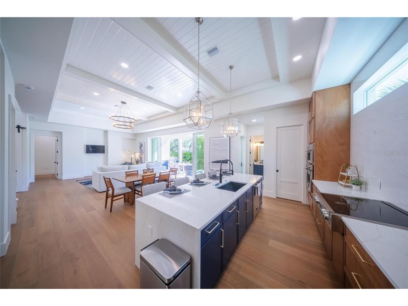 2420 Floyd Street Sarasota FL 34239 A4696046 image18