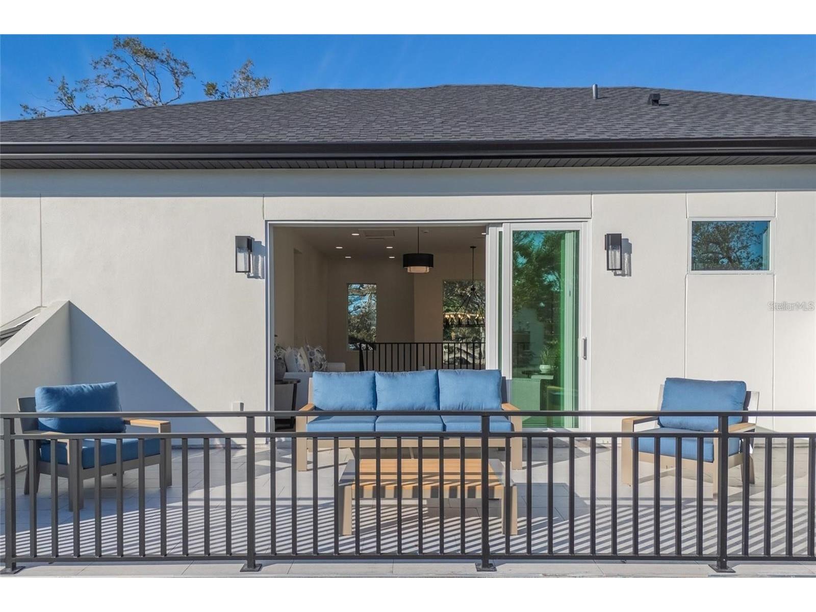 2420 Floyd Street Sarasota FL 34239 A4696046 image59
