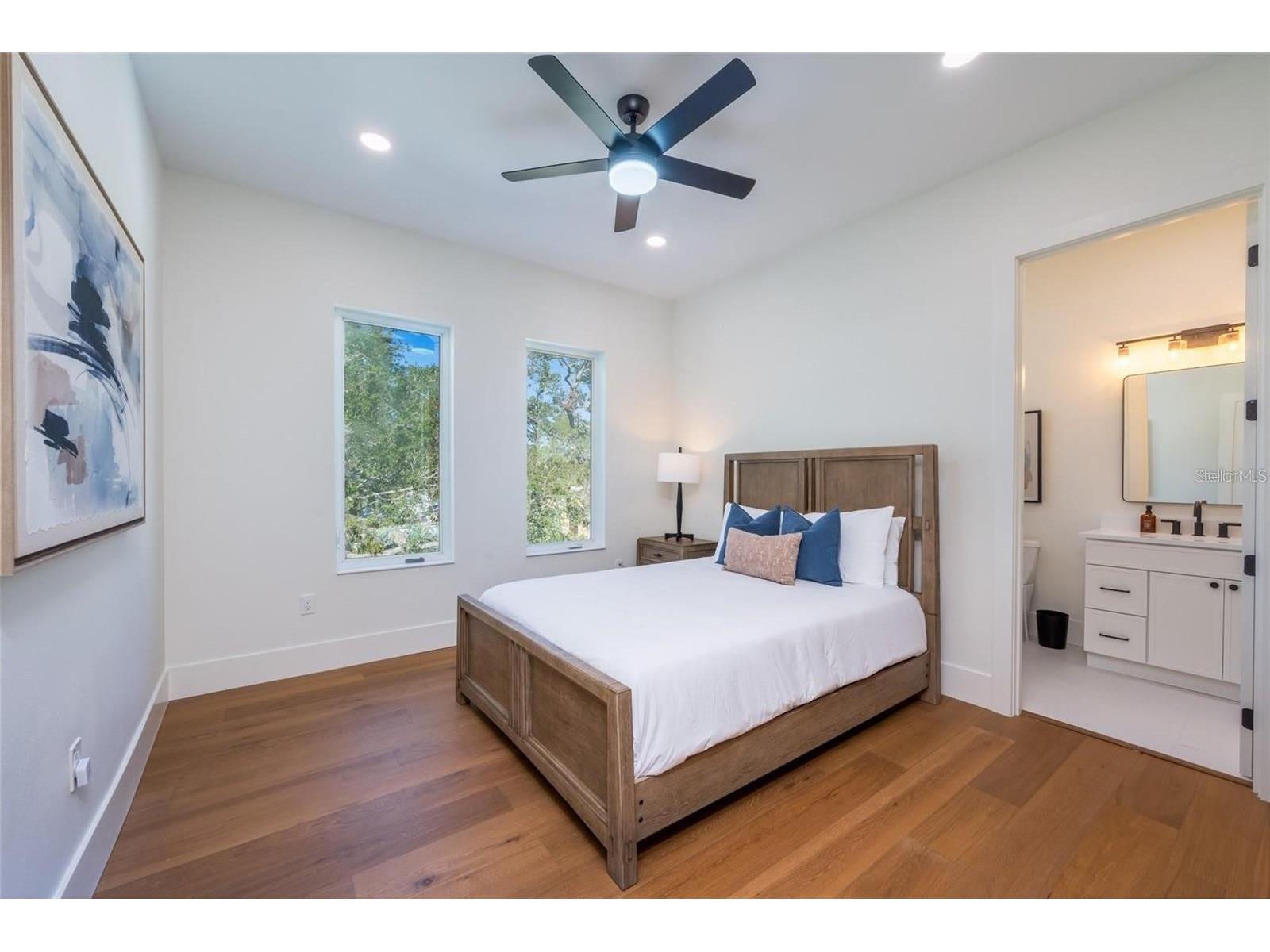 2420 Floyd Street Sarasota FL 34239 A4696046 image61