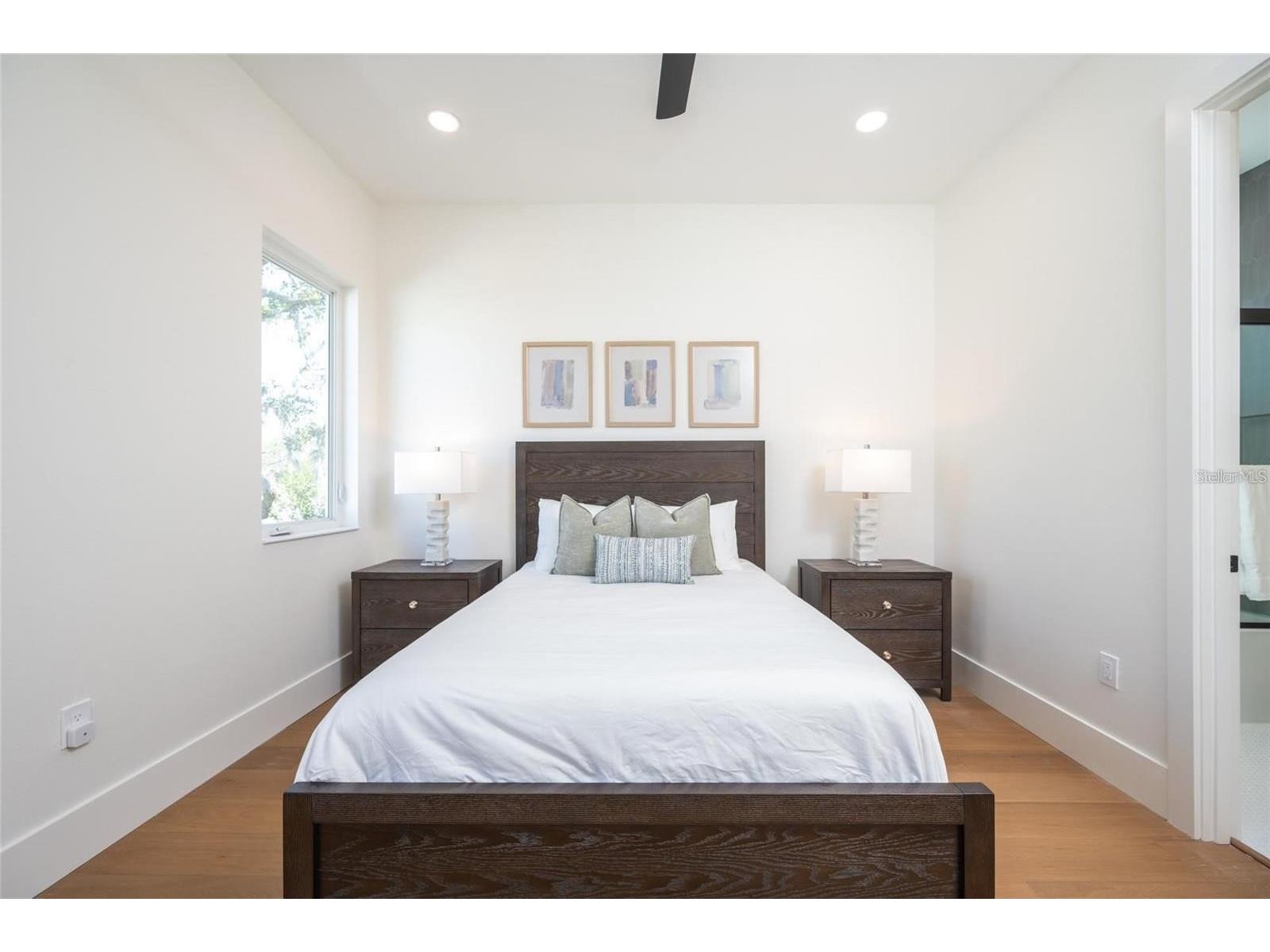 2420 Floyd Street Sarasota FL 34239 A4696046 image66
