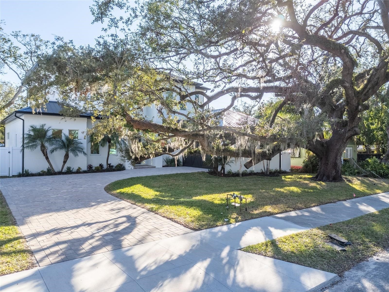 2420 Floyd Street Sarasota FL 34239 A4696046 image77