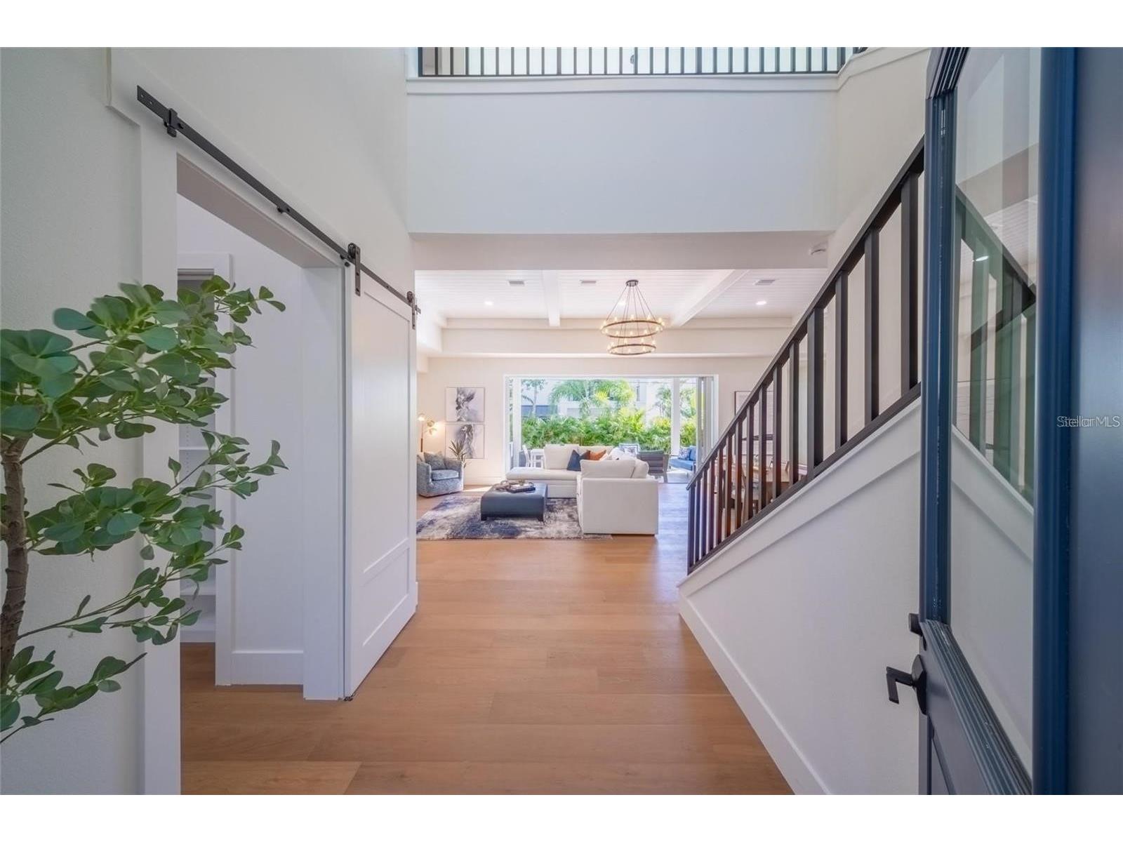 2420 Floyd Street Sarasota FL 34239 A4696046 image8