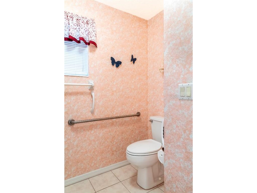 2420 Pine Tree Circle Drive Orange City FL 32763 V4945834 image34