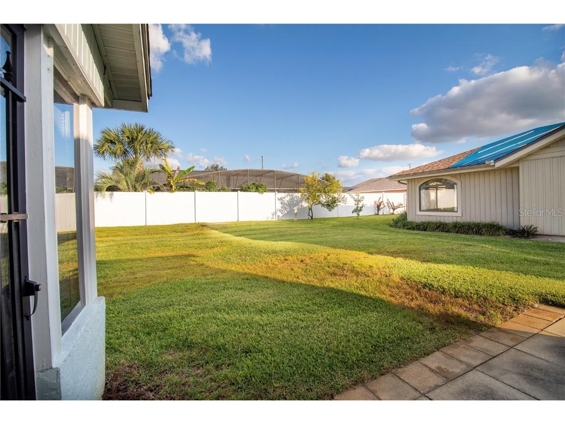 2420 Pine Tree Circle Drive Orange City FL 32763 V4945834 image6