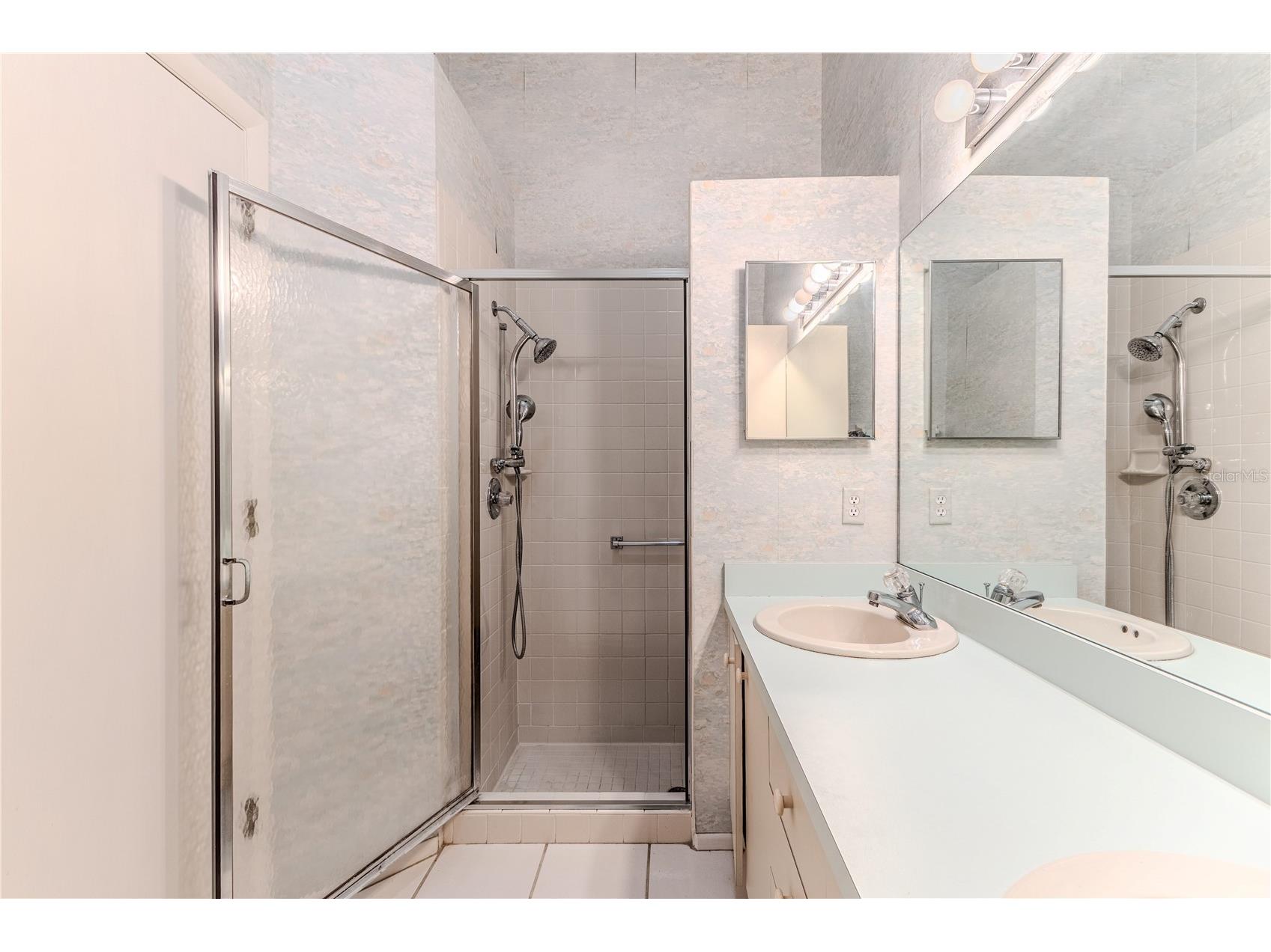 2420 Rolling View Drive Spring Hill FL 34606 TB8489068 image41