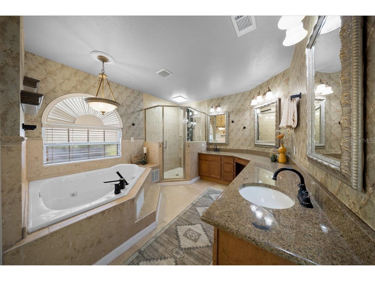 2420 SE 15th Street Ocala FL 34471 OM719504 image35