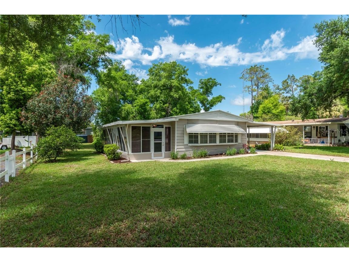 2420 SE 175th Terrace Silver Springs FL 34488 W7863437 image1