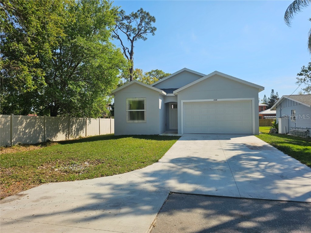 2420 Valentine Street Sarasota FL 34238 A4560483 image1