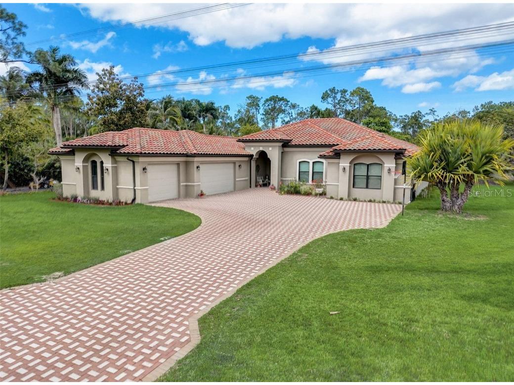 24200 Cock Robin Lane Bonita Springs FL 34135 T3518344 image1