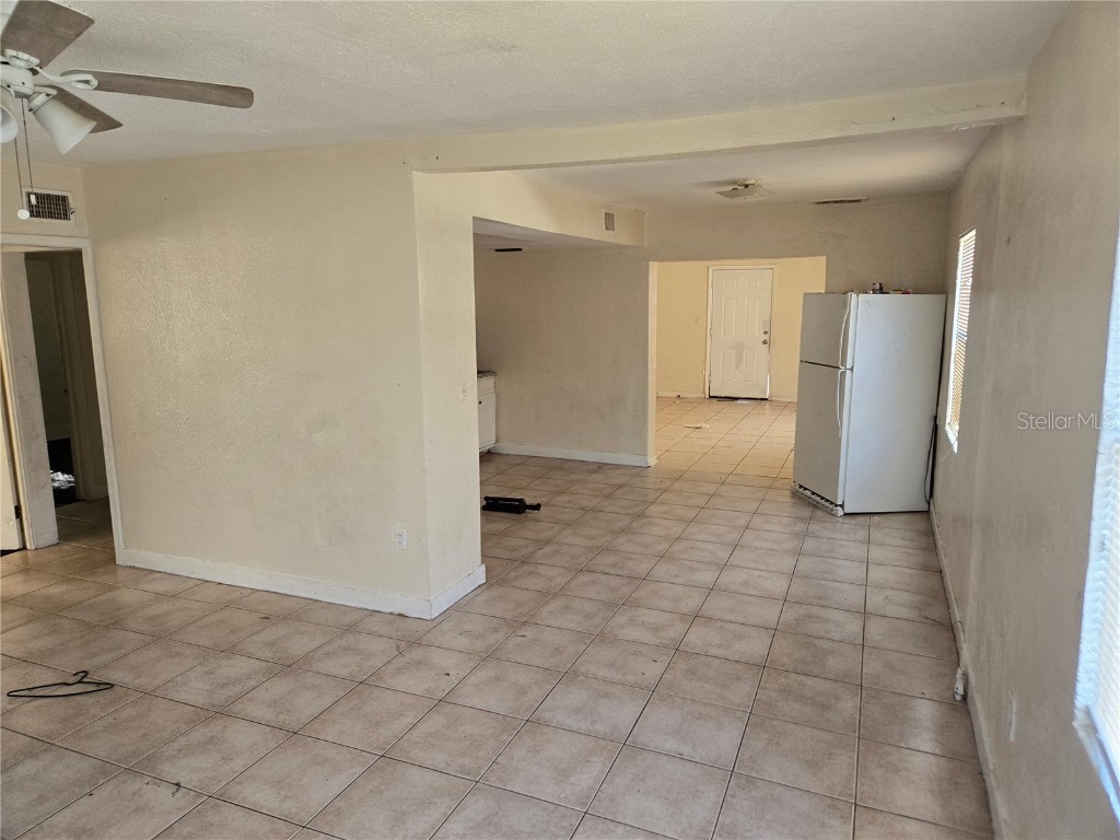 2421 11th Street S Saint Petersburg FL 33705 TB8458180 image3