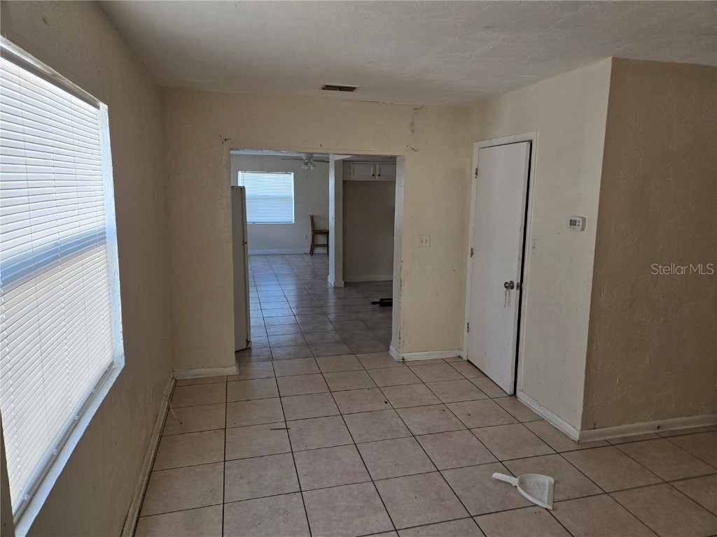 2421 11th Street S Saint Petersburg FL 33705 TB8458180 image5