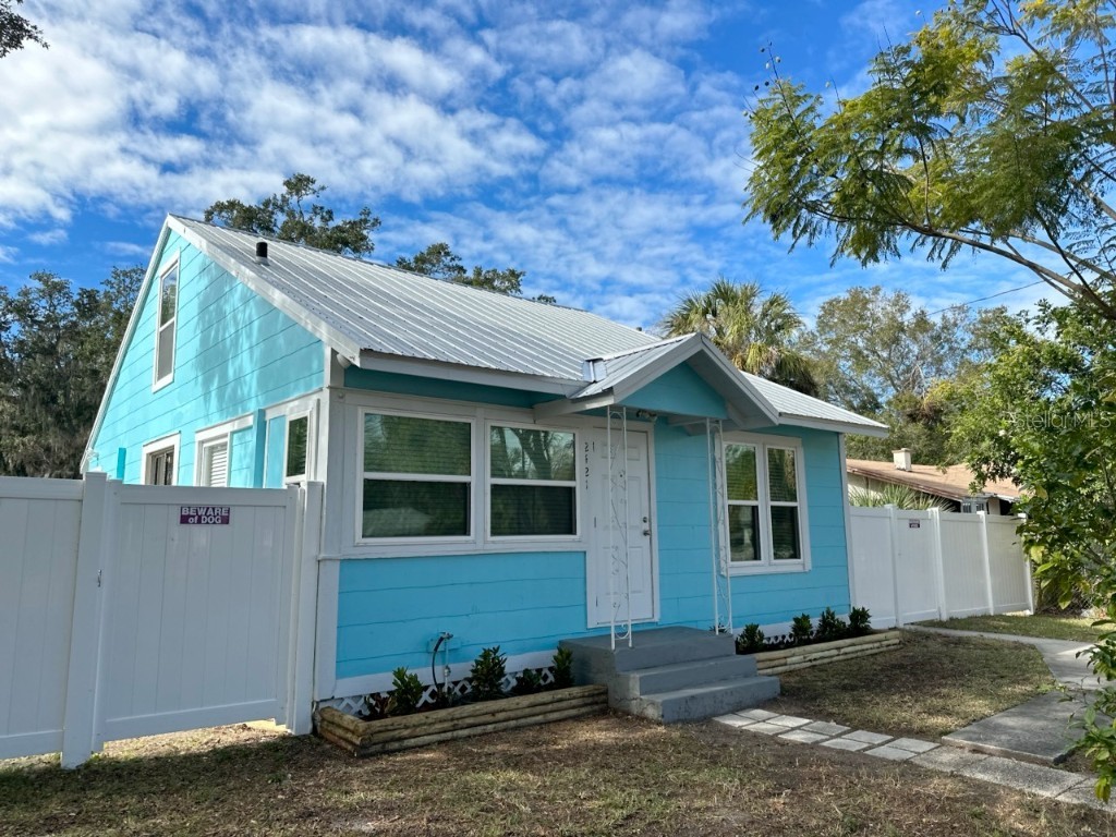 2421 49th Street S Gulfport FL 33707 U8185843 image1