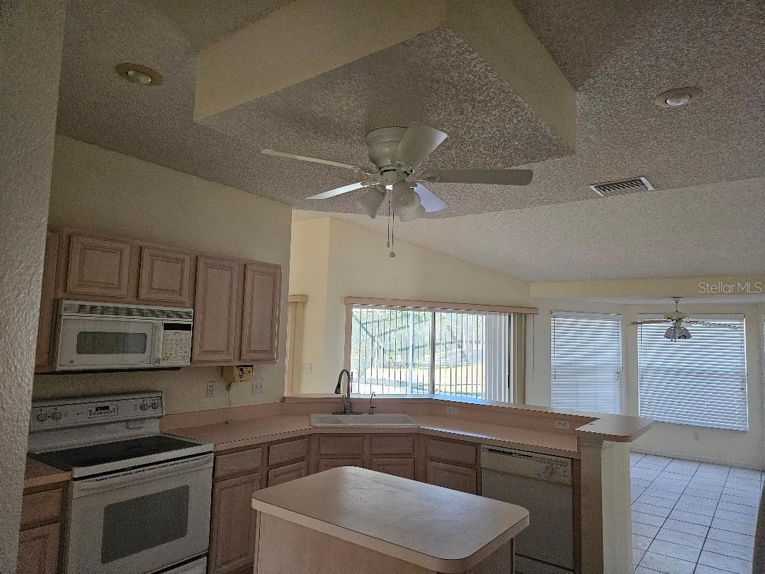 2421 E Del Webb Boulevard Sun City Center FL 33573 TB8485275 image11