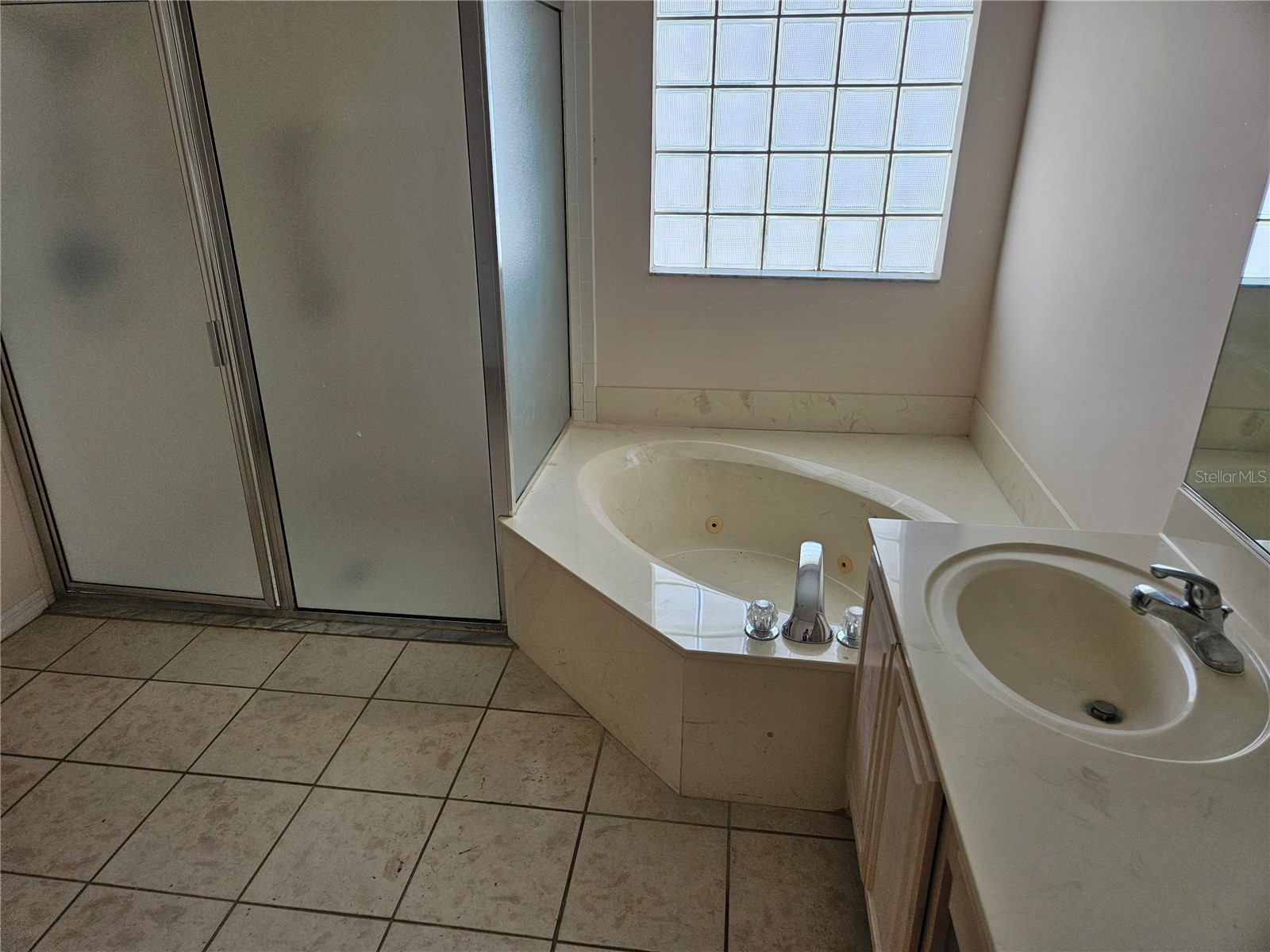 2421 E Del Webb Boulevard Sun City Center FL 33573 TB8485275 image23