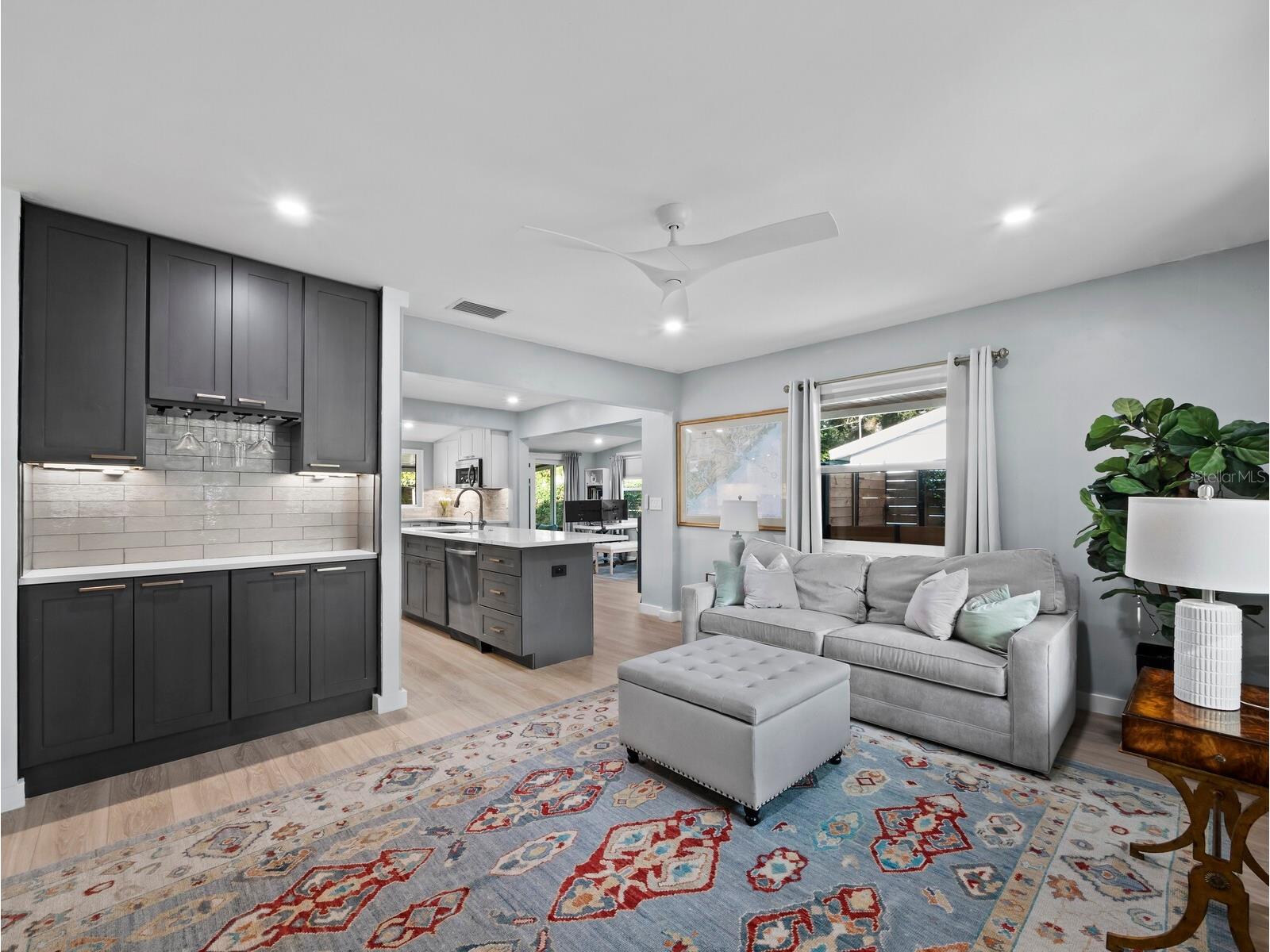 2421 Prospect Street Sarasota FL 34239 A4677367 image2