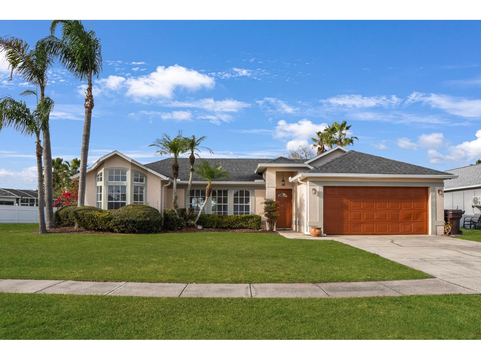 2421 Queenswood Circle Kissimmee FL 34743 S5142308 image1