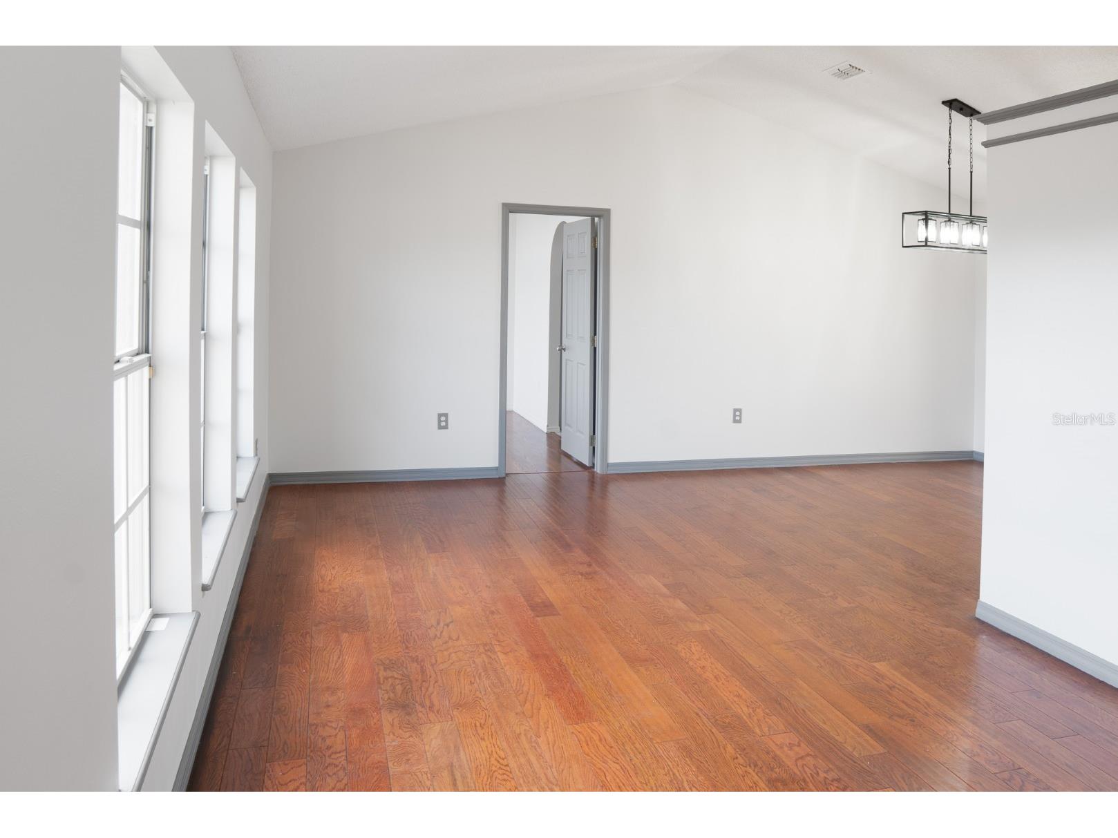 2421 Queenswood Circle Kissimmee FL 34743 S5142308 image5