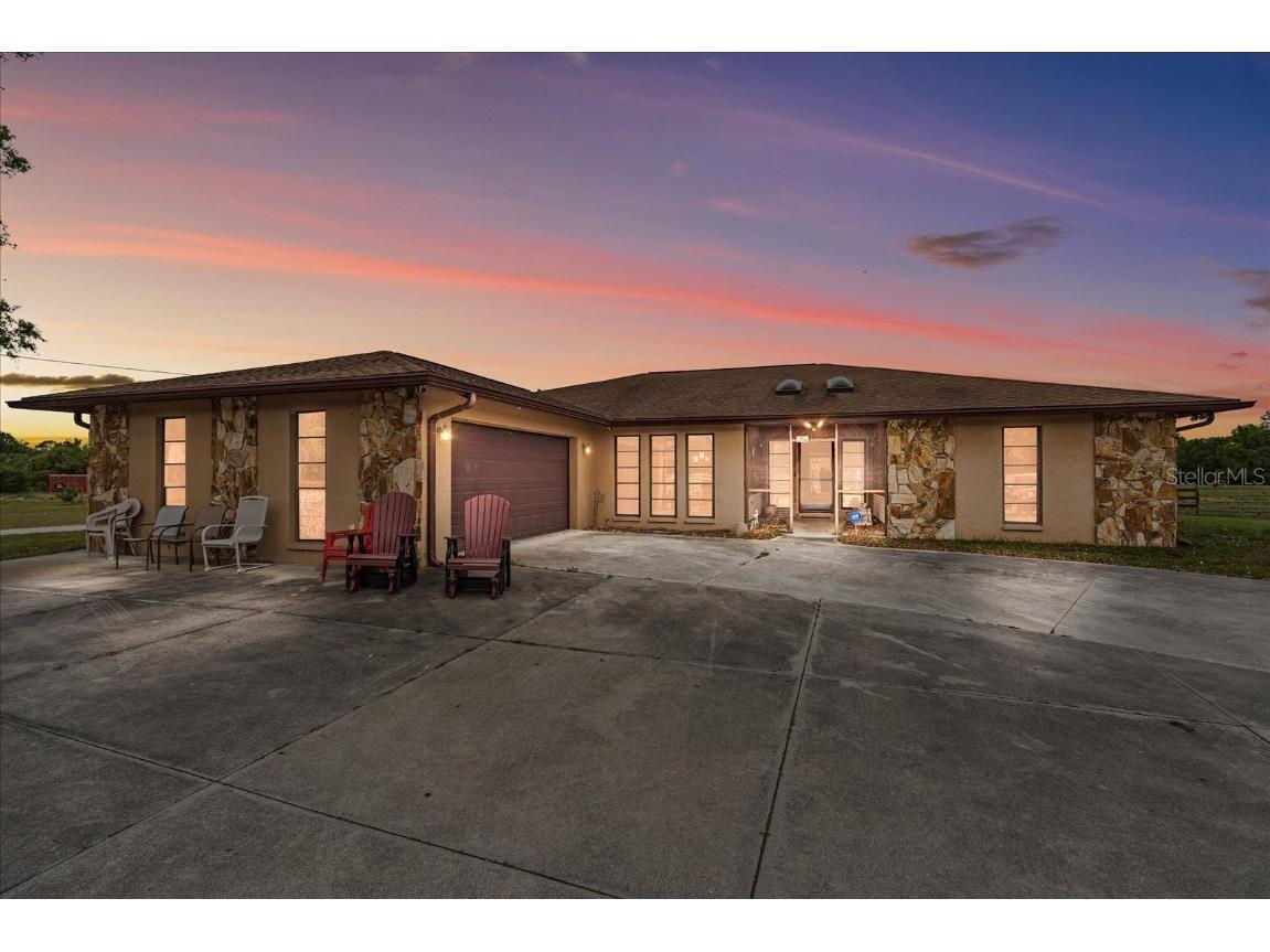 2421 Slough Road Sarasota FL 34240 A4564310 image1