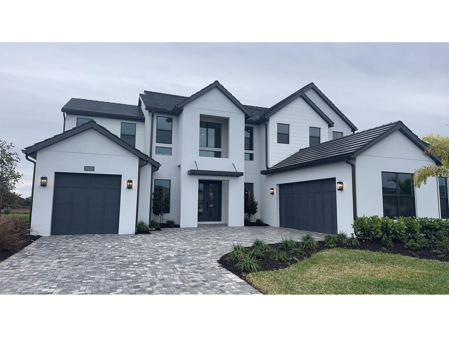 2421 Waterfront Circle Sarasota FL 34240 J997710 image1