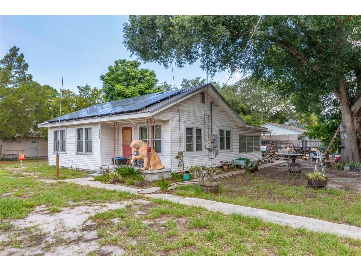 2421 Webber Street Sarasota FL 34239 A4616583 image1