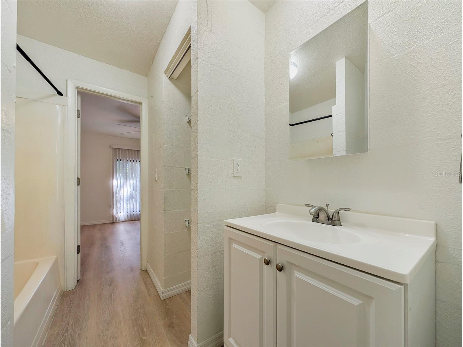 2422 11th Street W Bradenton FL 34205 A4687462 image12