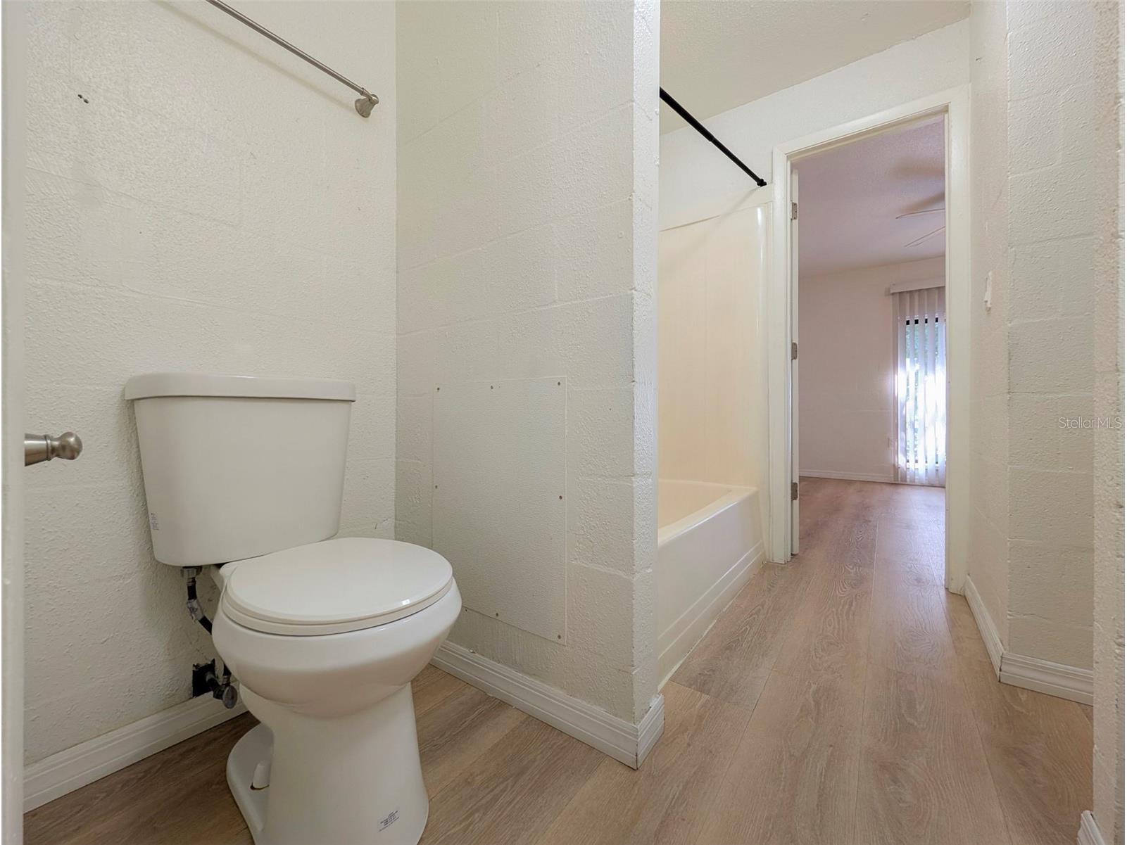 2422 11th Street W Bradenton FL 34205 A4687462 image13