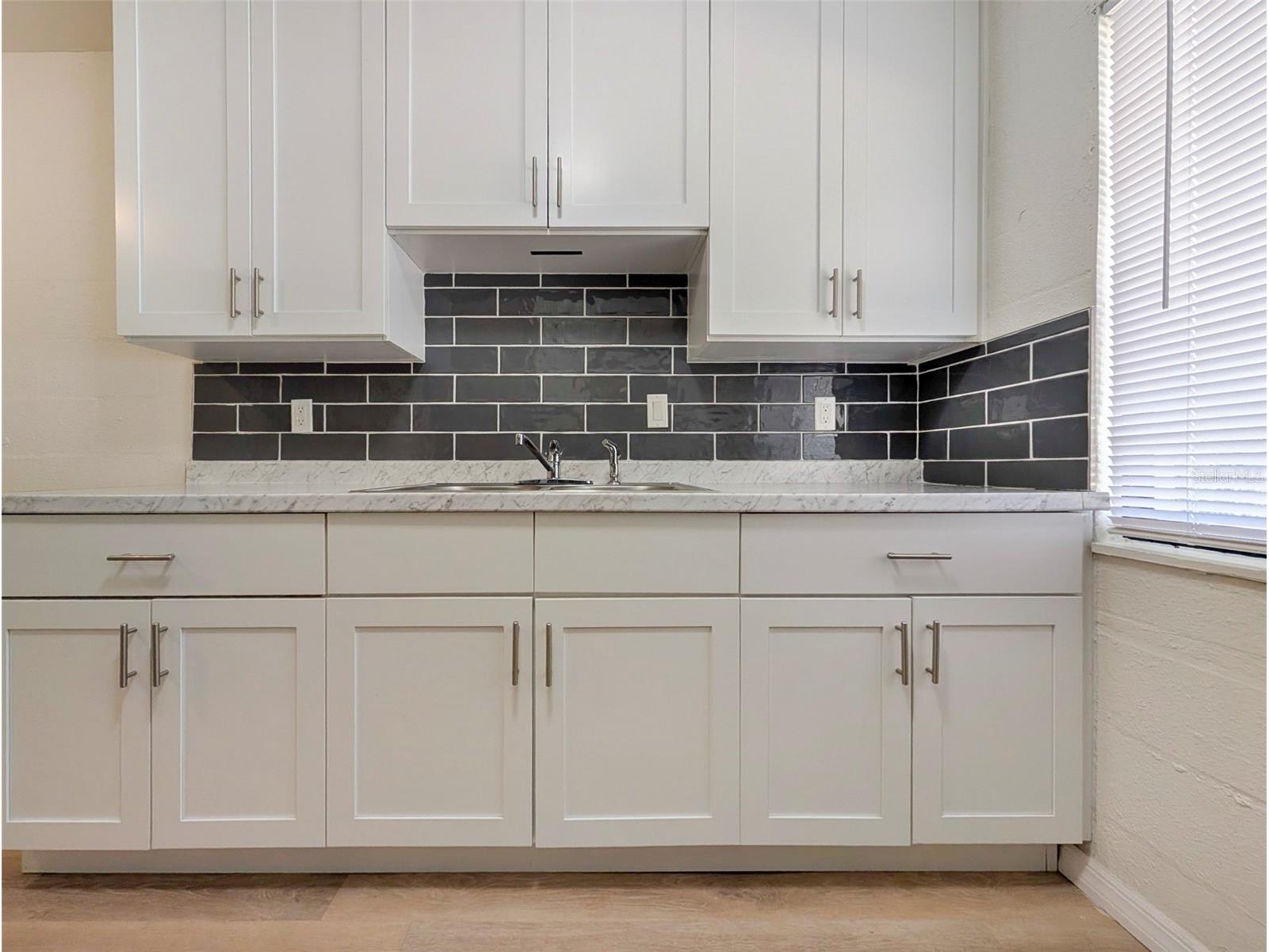 2422 11th Street W Bradenton FL 34205 A4687462 image6