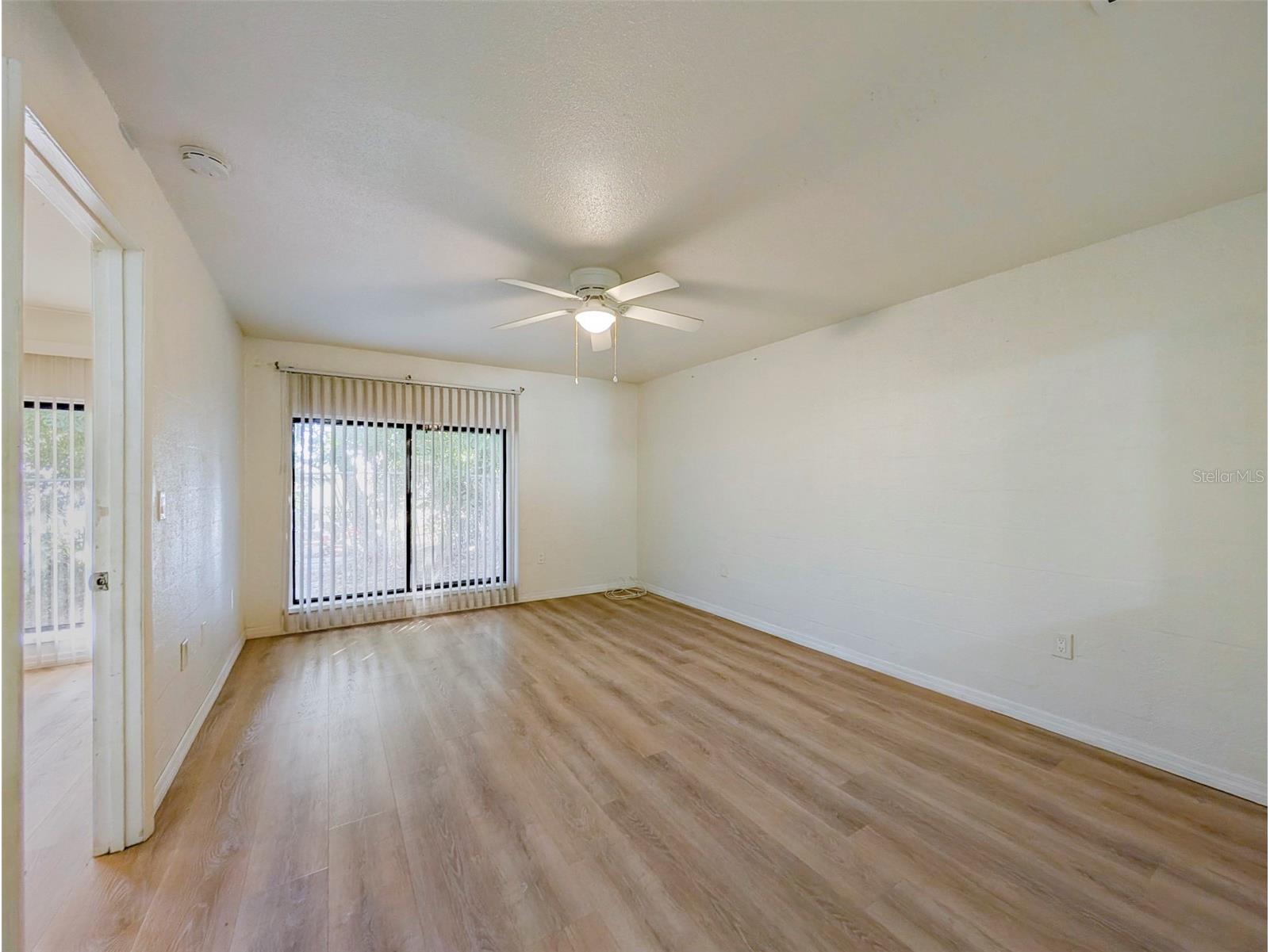 2422 11th Street W Bradenton FL 34205 A4687462 image8