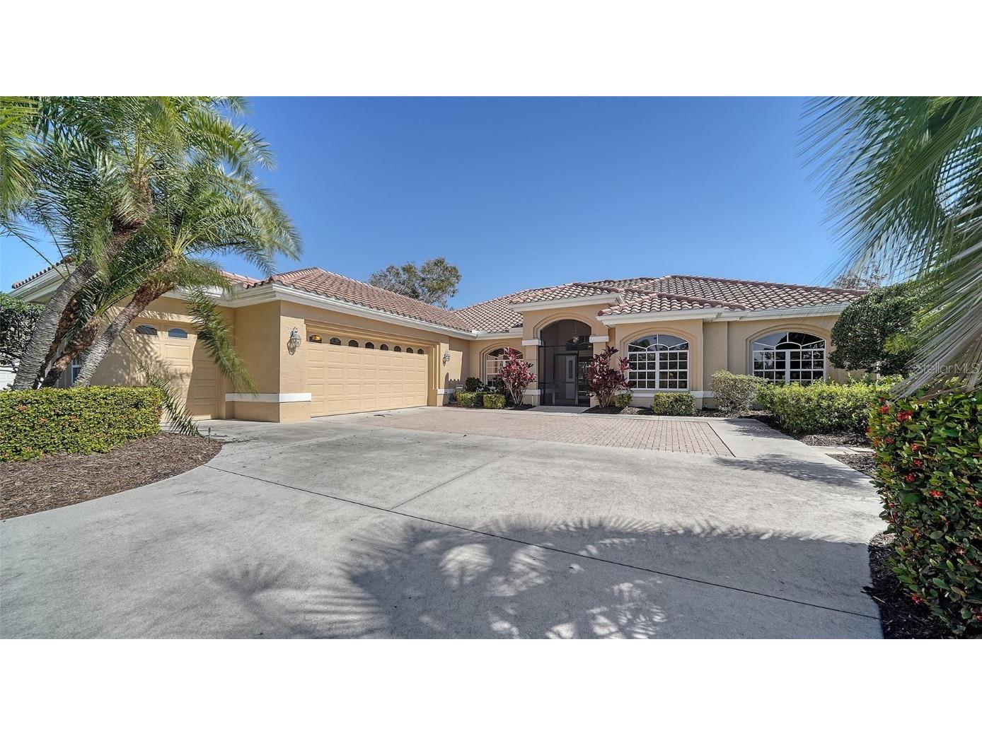 2422 Dick Wilson Drive Sarasota FL 34240 A4600953 image1