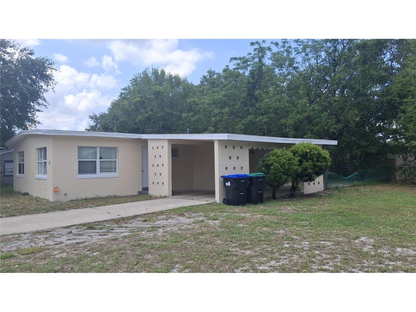 2422 Kingsland Avenue Orlando FL 32808 O6307560 image1