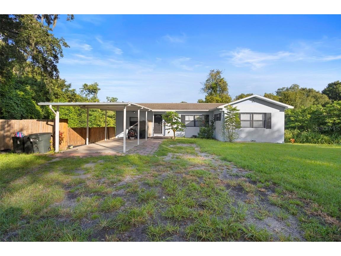 2422 Princeton Avenue Sanford FL 32771 V4938196 image1