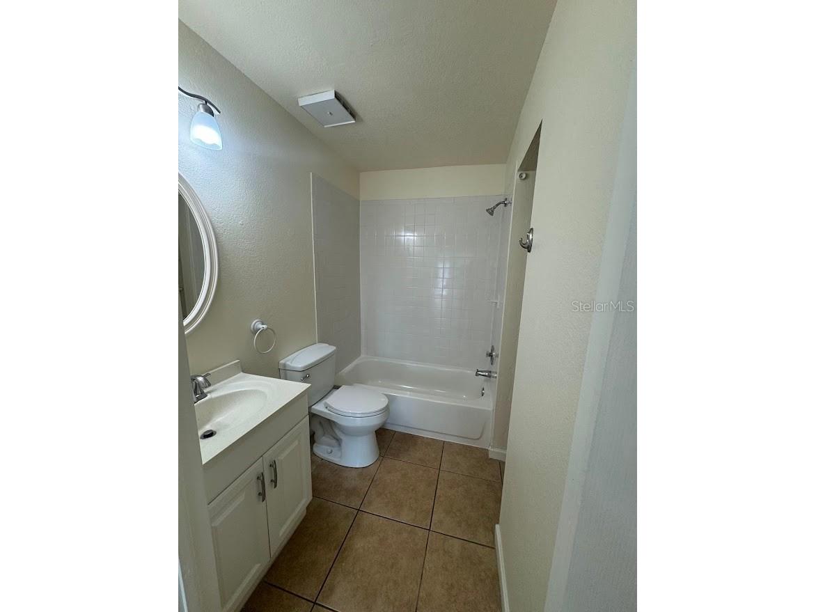 2422 Roxbury Circle North Port FL 34287 C7525215 image16