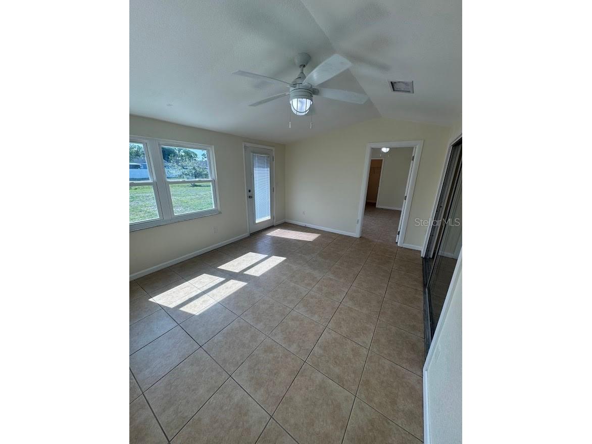 2422 Roxbury Circle North Port FL 34287 C7525215 image23