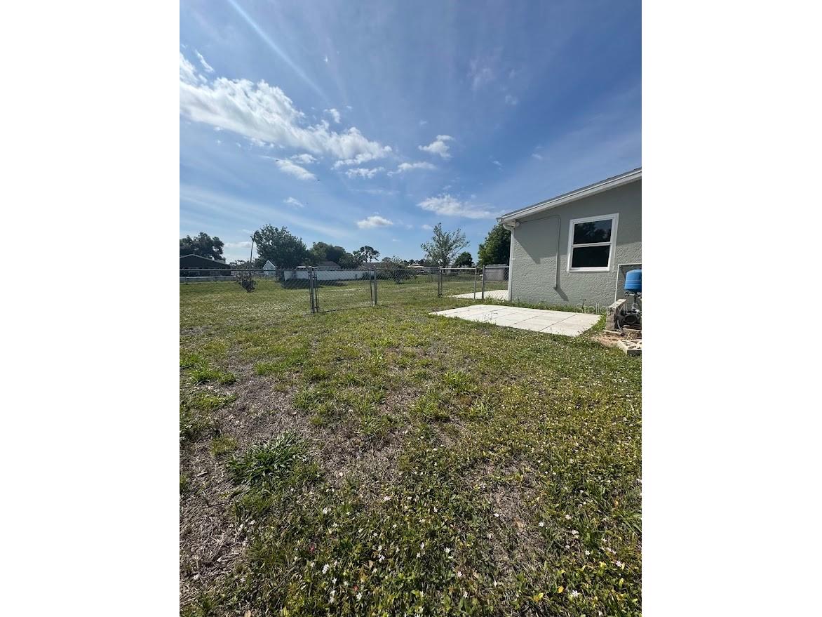 2422 Roxbury Circle North Port FL 34287 C7525215 image6
