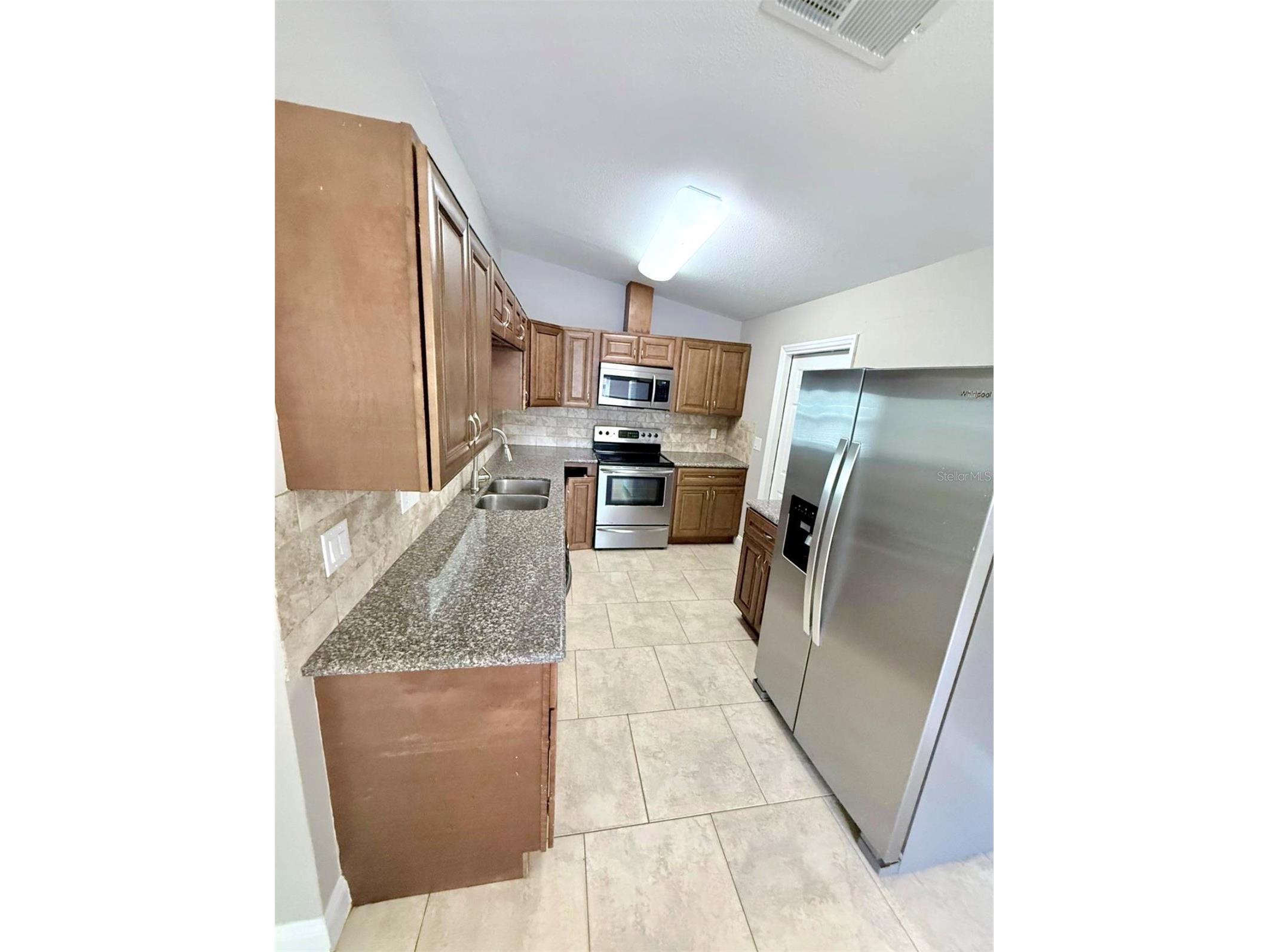 2423 23rd Street Sarasota FL 34234 A4688950 image6