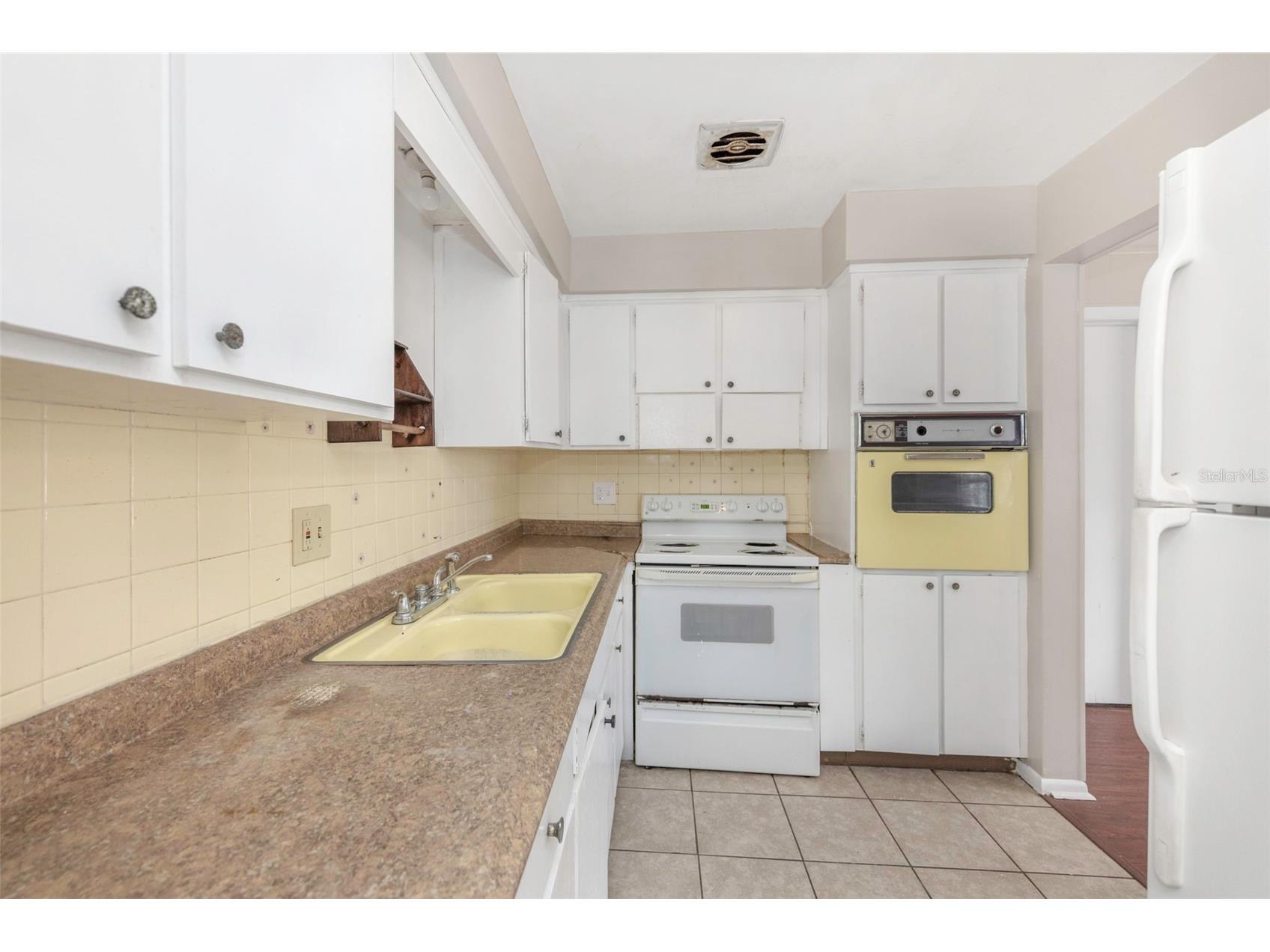 2423 Auburn Street S Saint Petersburg FL 33712 TB8471306 image11