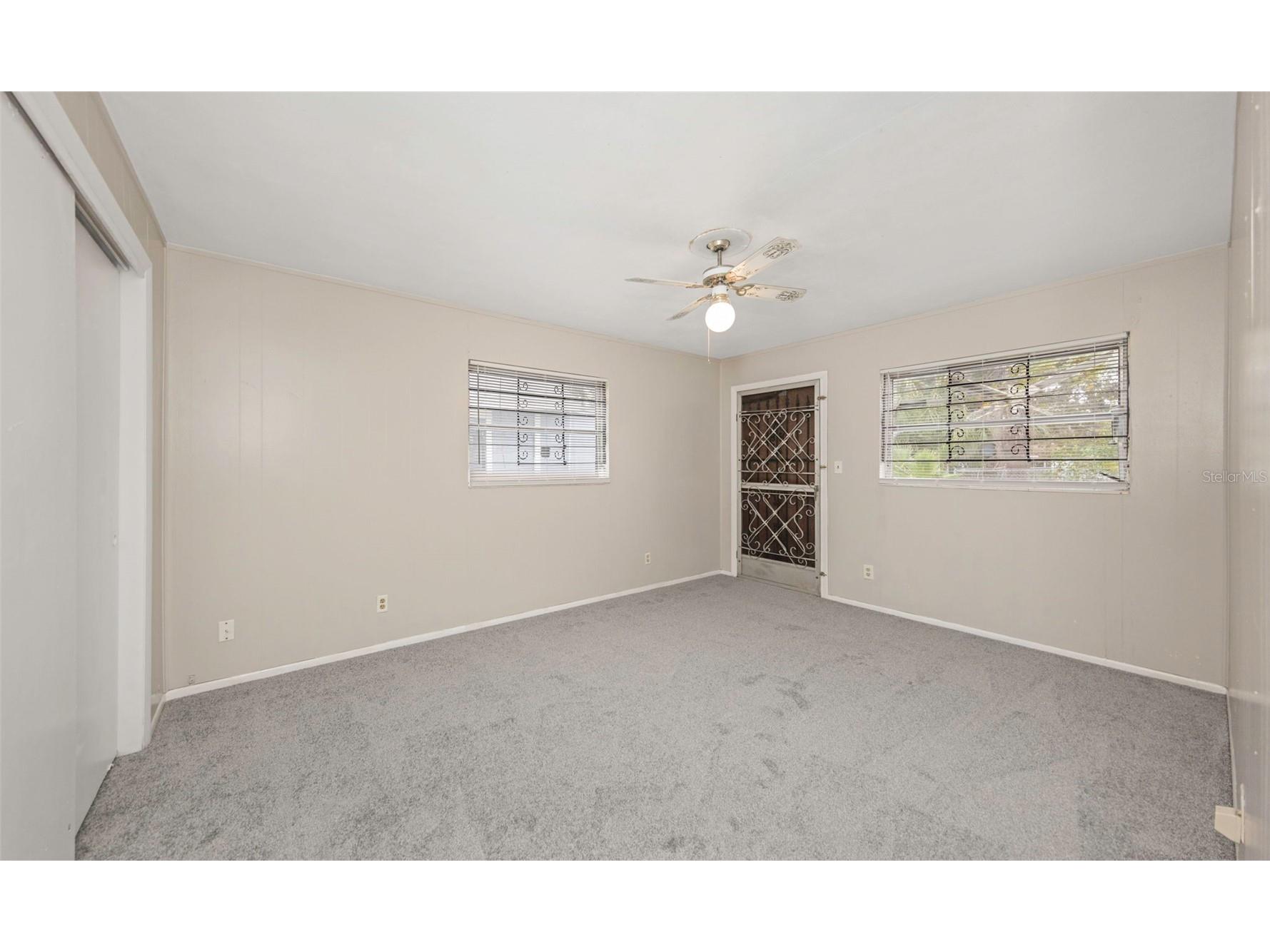 2423 Auburn Street S Saint Petersburg FL 33712 TB8471306 image12