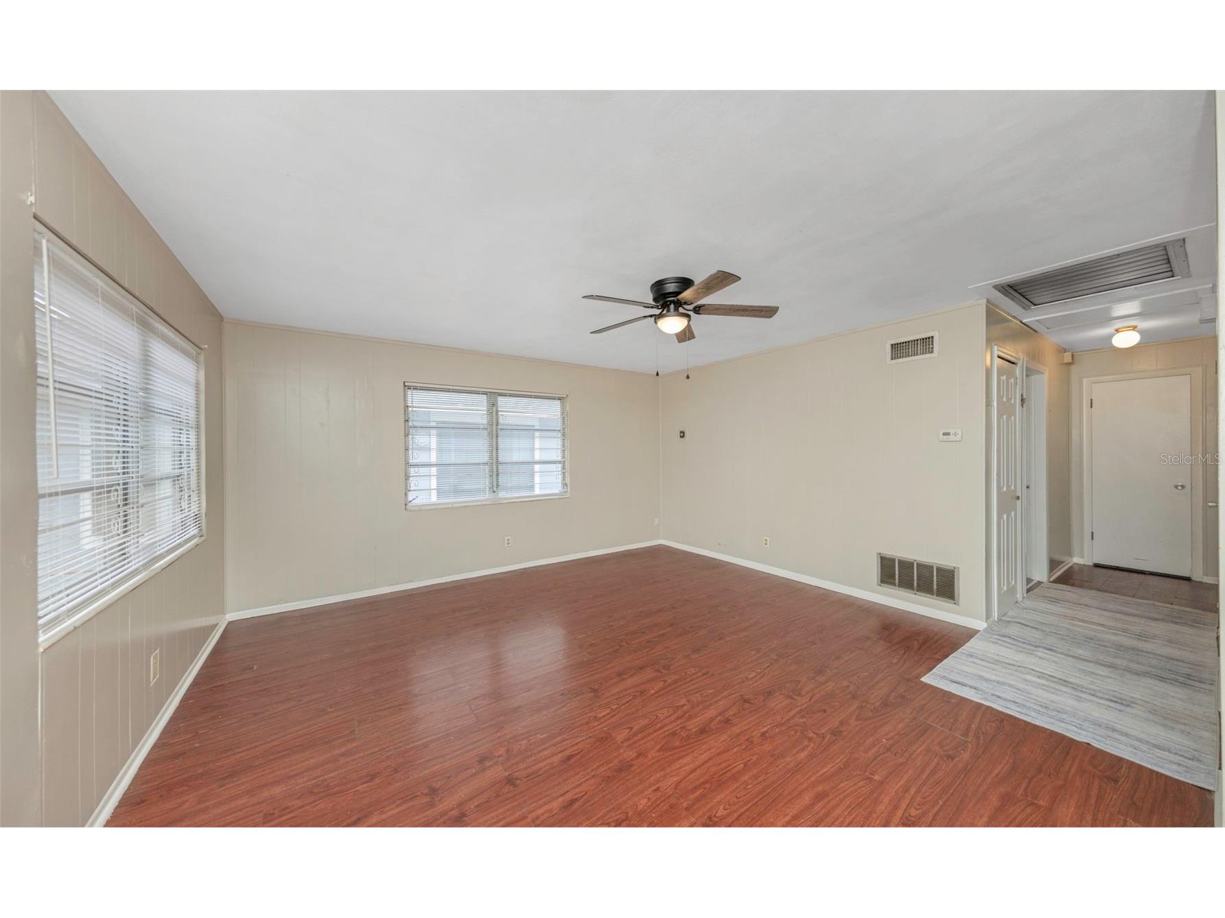 2423 Auburn Street S Saint Petersburg FL 33712 TB8471306 image5