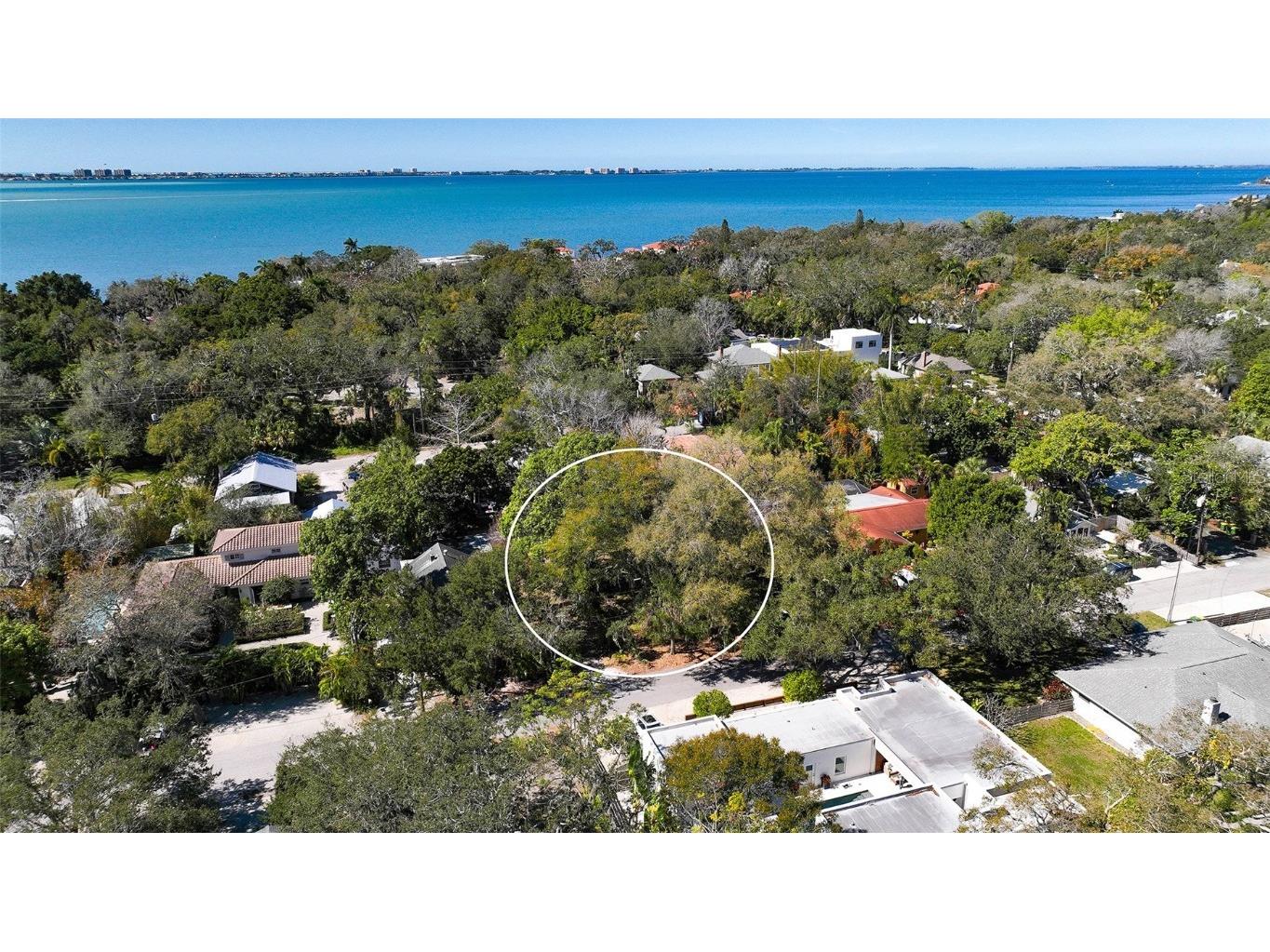 2423 Hickory Avenue Sarasota FL 34234 A4598726 image1